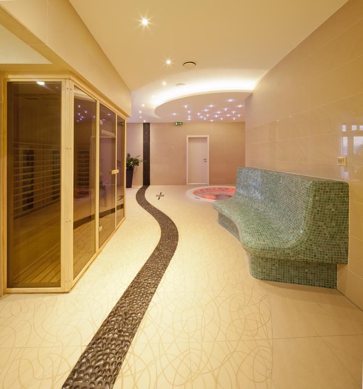 Hotel Green Долни Кубин Екстериор снимка